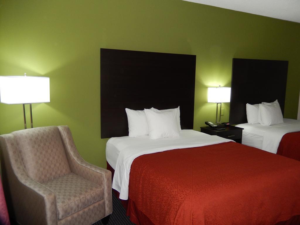 Quality Inn & Suites Anderson I-69 Dış mekan fotoğraf