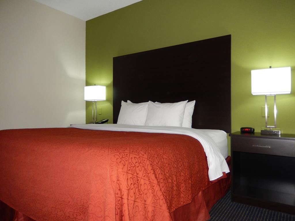 Quality Inn & Suites Anderson I-69 Dış mekan fotoğraf