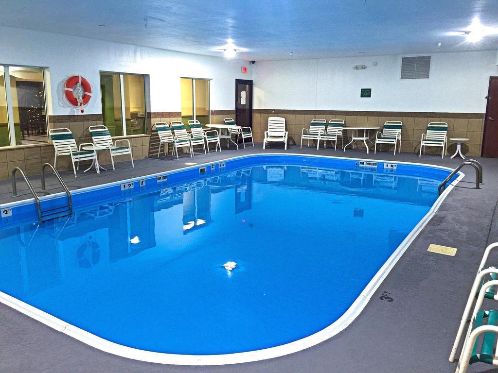 Quality Inn & Suites Anderson I-69 Dış mekan fotoğraf