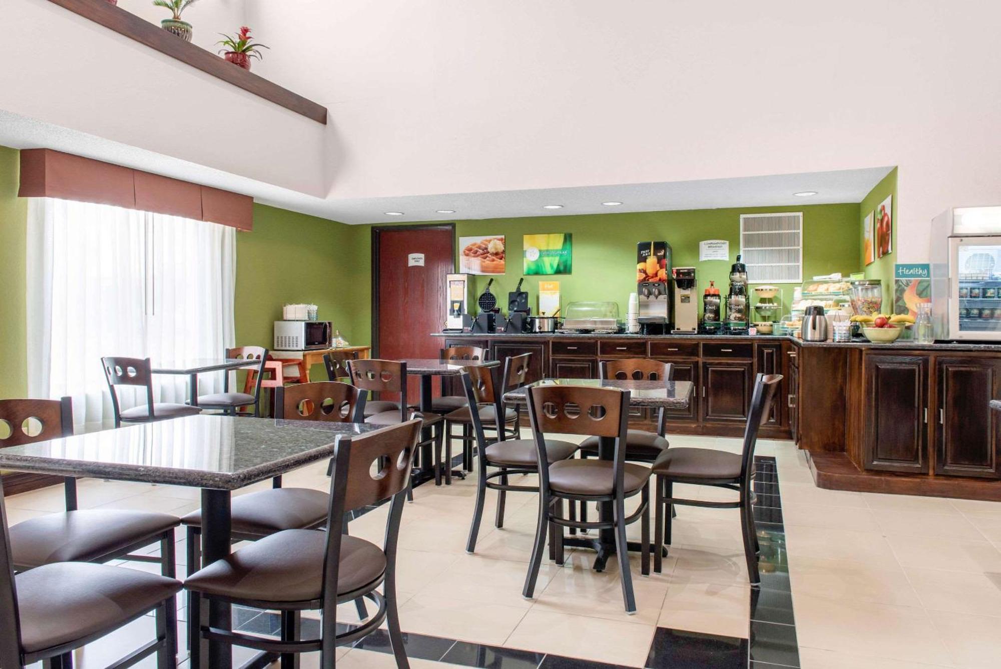 Quality Inn & Suites Anderson I-69 Dış mekan fotoğraf